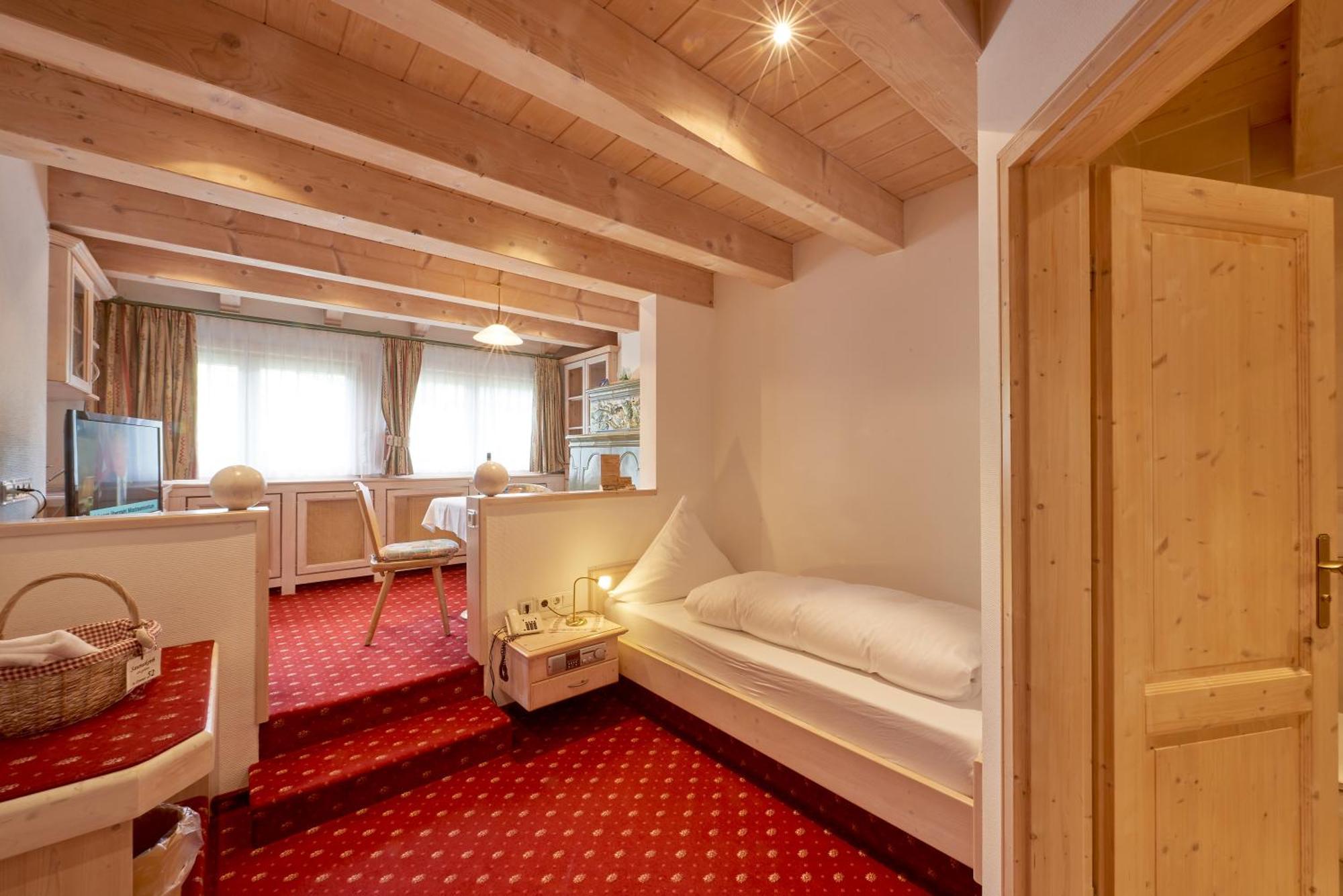 Single Room,1772064294:JPEG