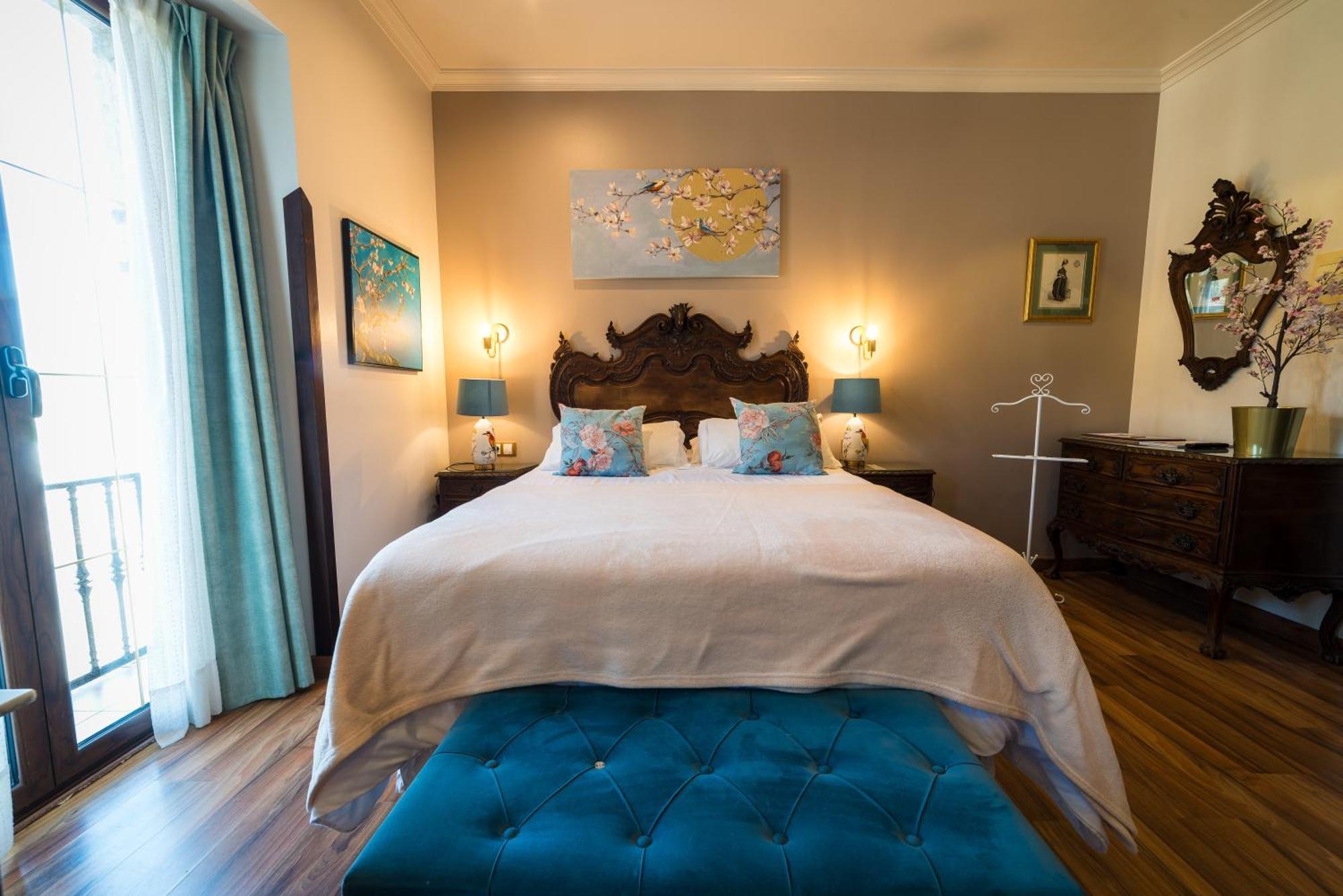 Double or Twin Room with Spa Access and parking