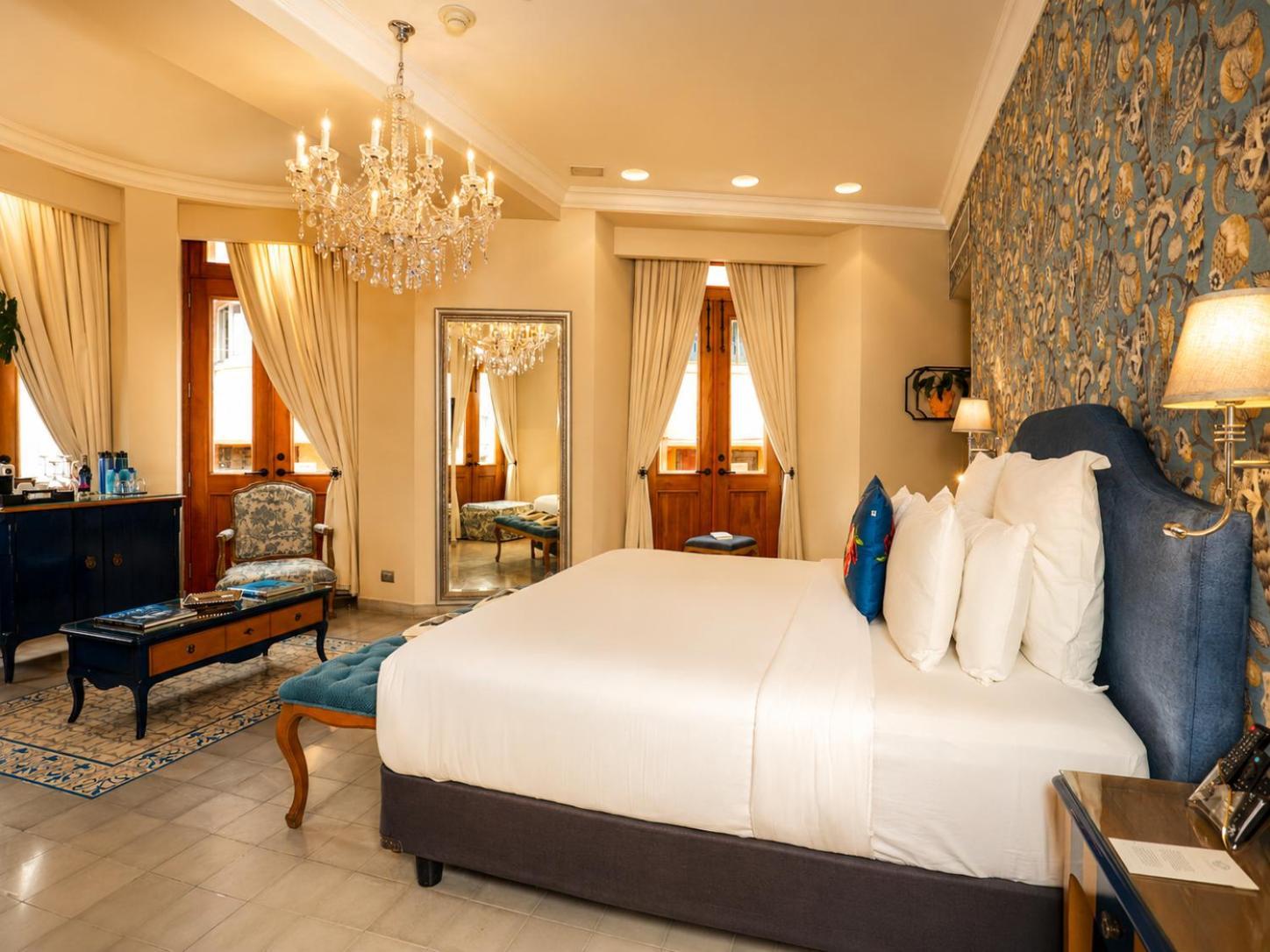 Corner Suite