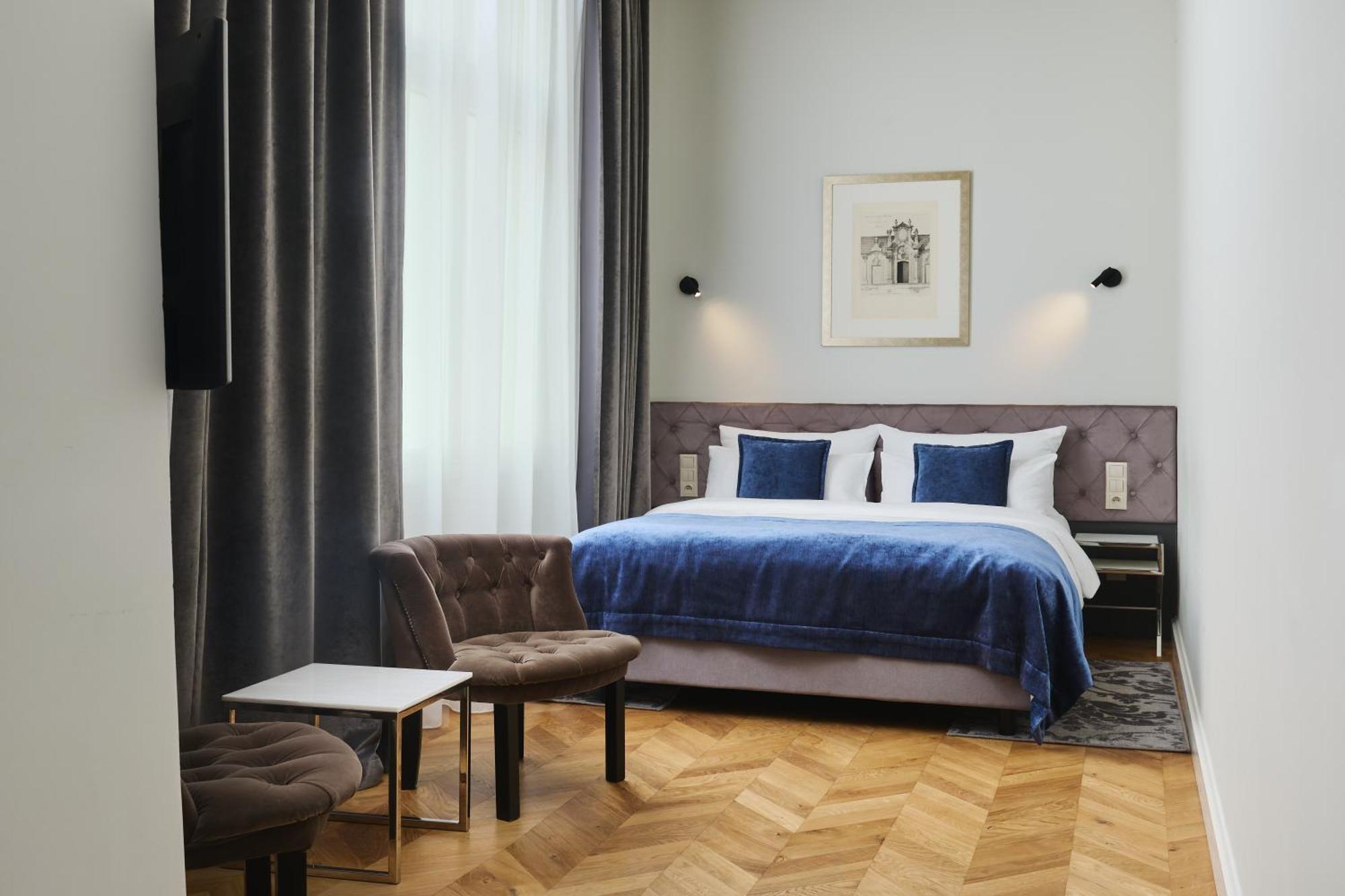 Historical Junior Suite