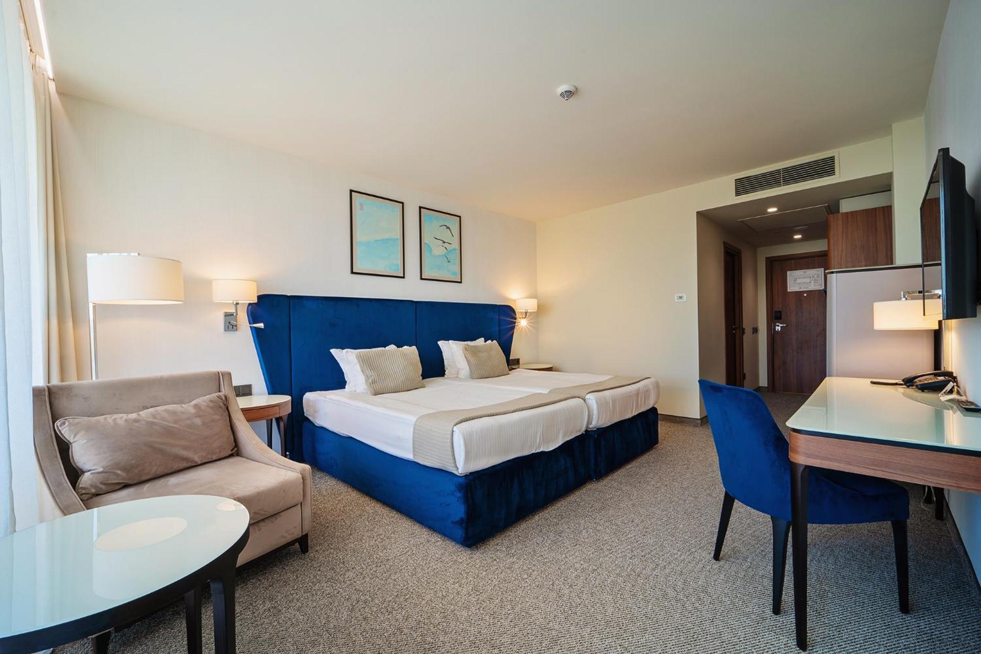 Double Room Balcony Sea View Access to AquaHouse Thermal & Beach