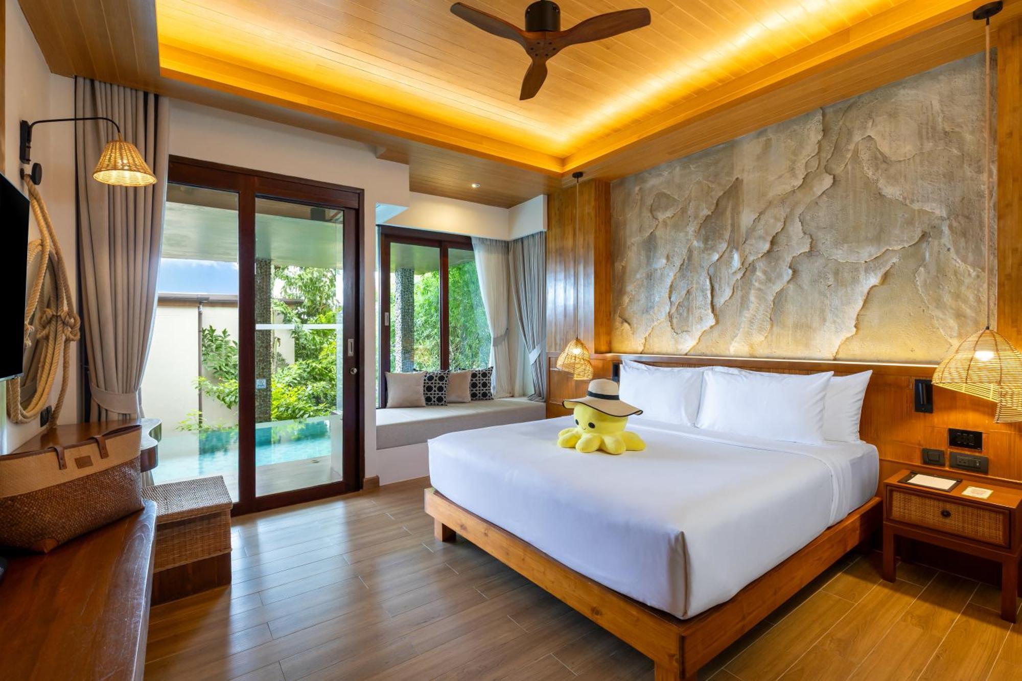 Studio Pool Villa King Bed