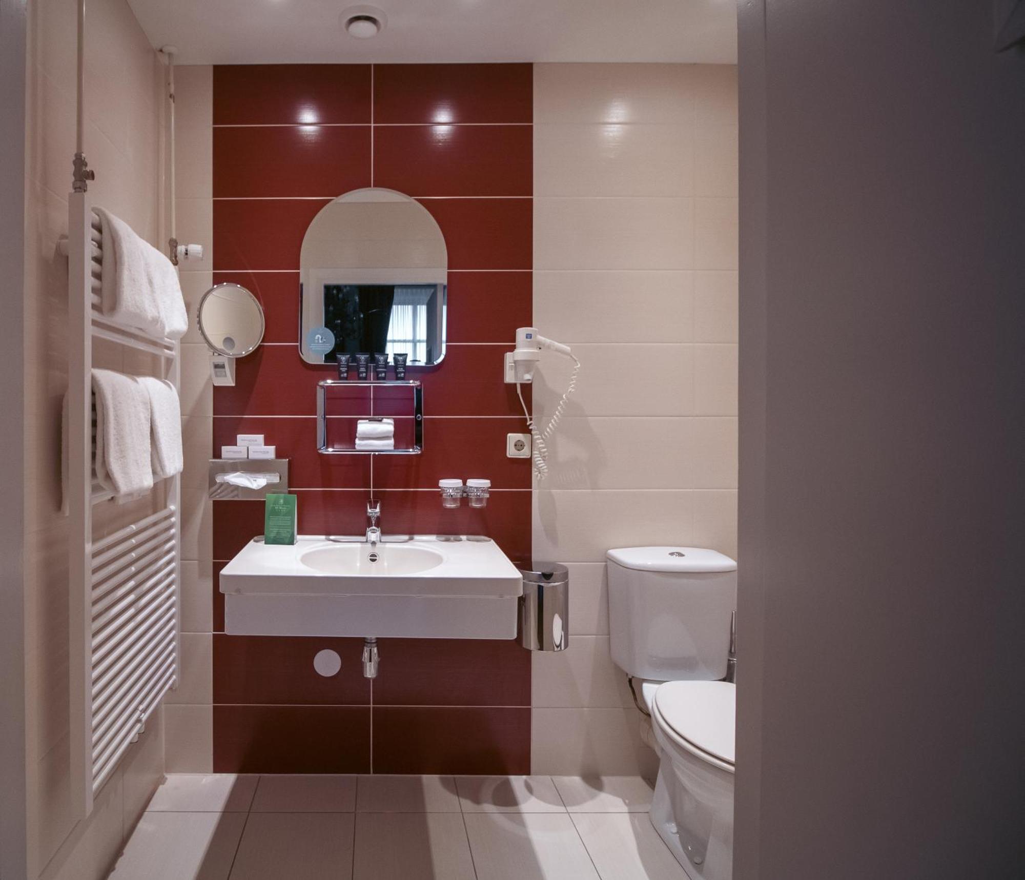 Deluxe Single Room