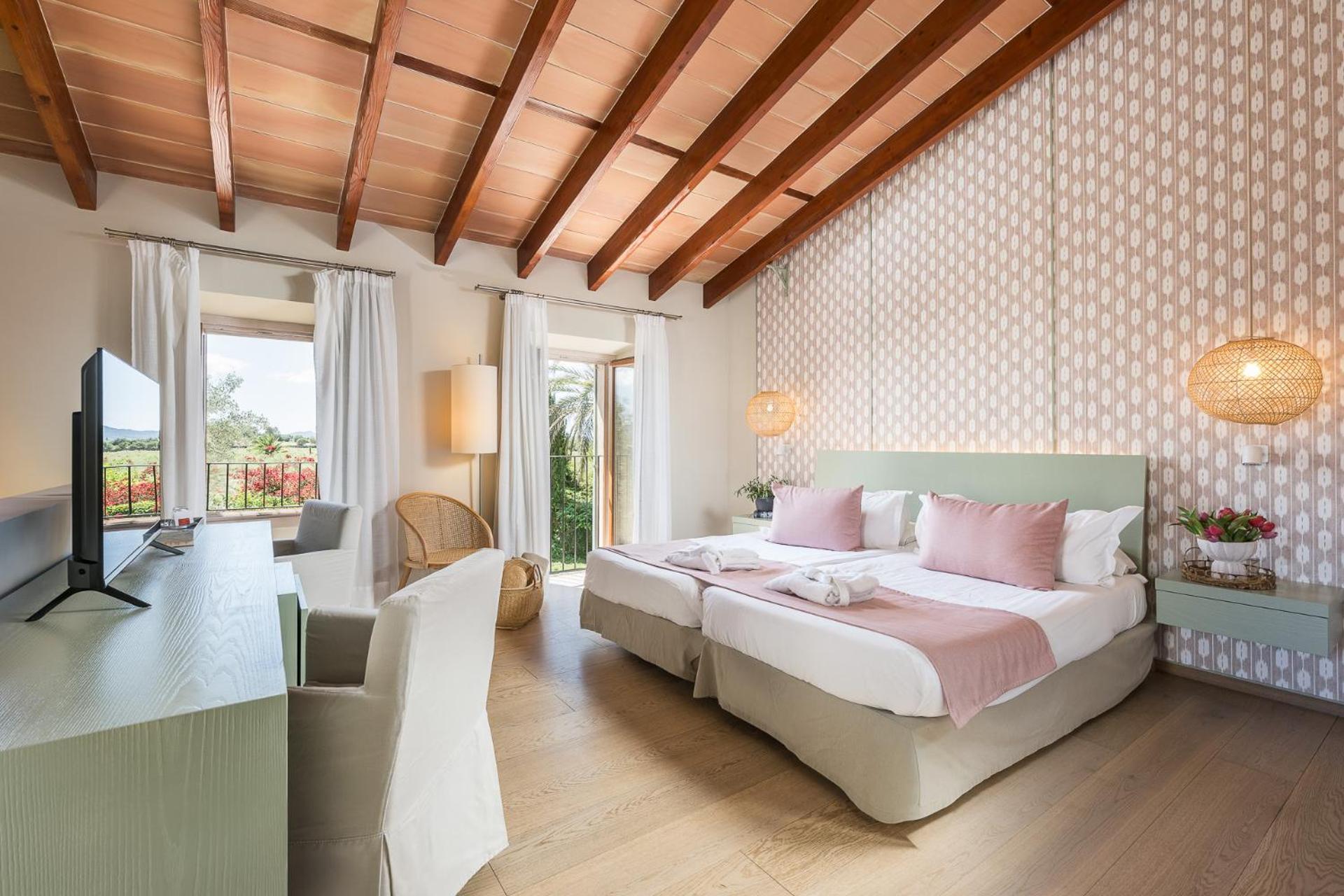 Deluxe Twin Room with Terrace