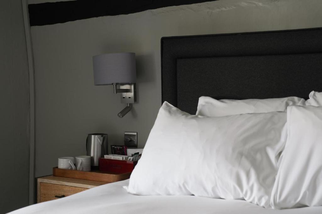 Deluxe Double Room with Shower