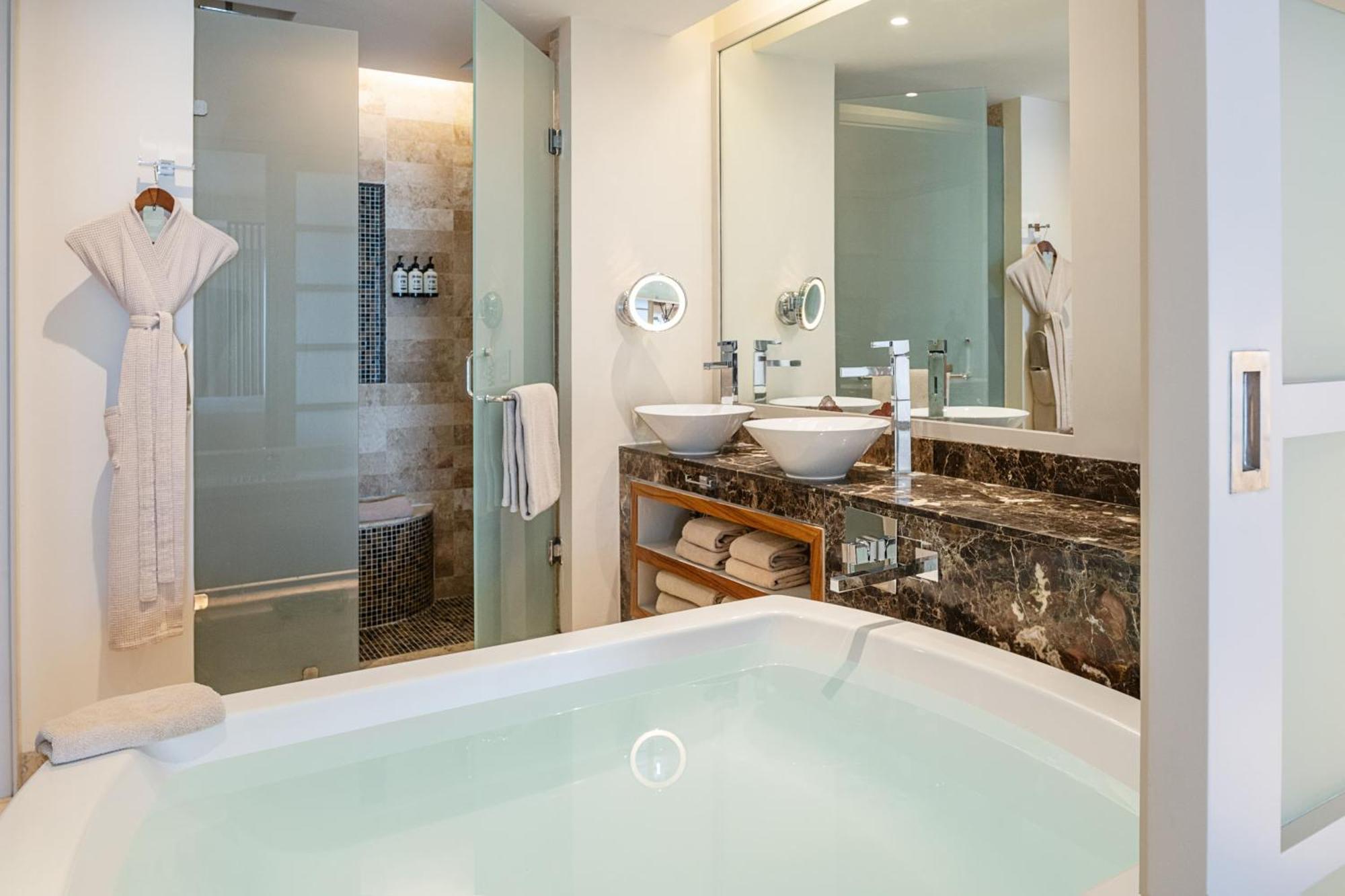 The Reserve Junior Suite - Swim Up