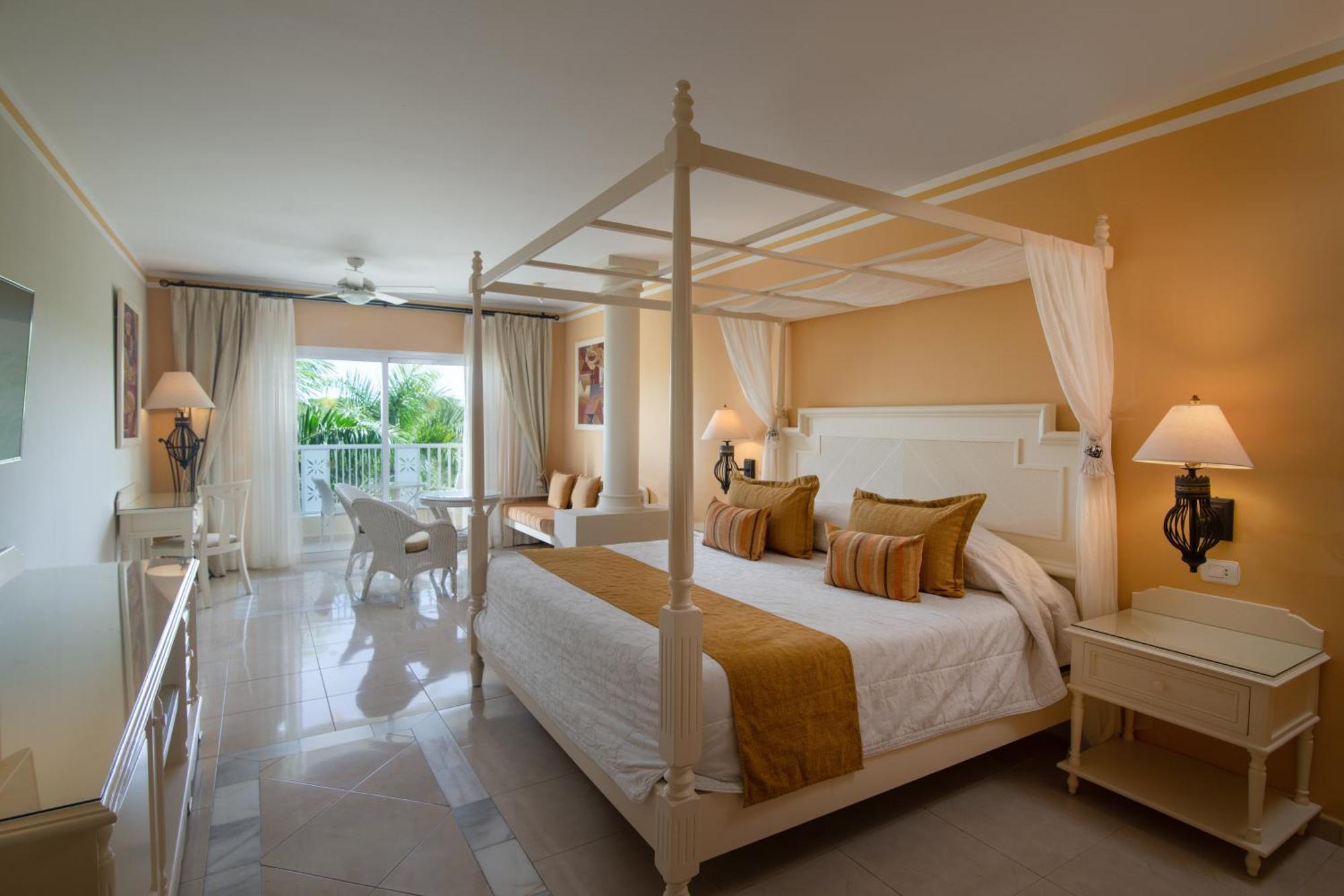 1 King Bed Junior Suite DBL