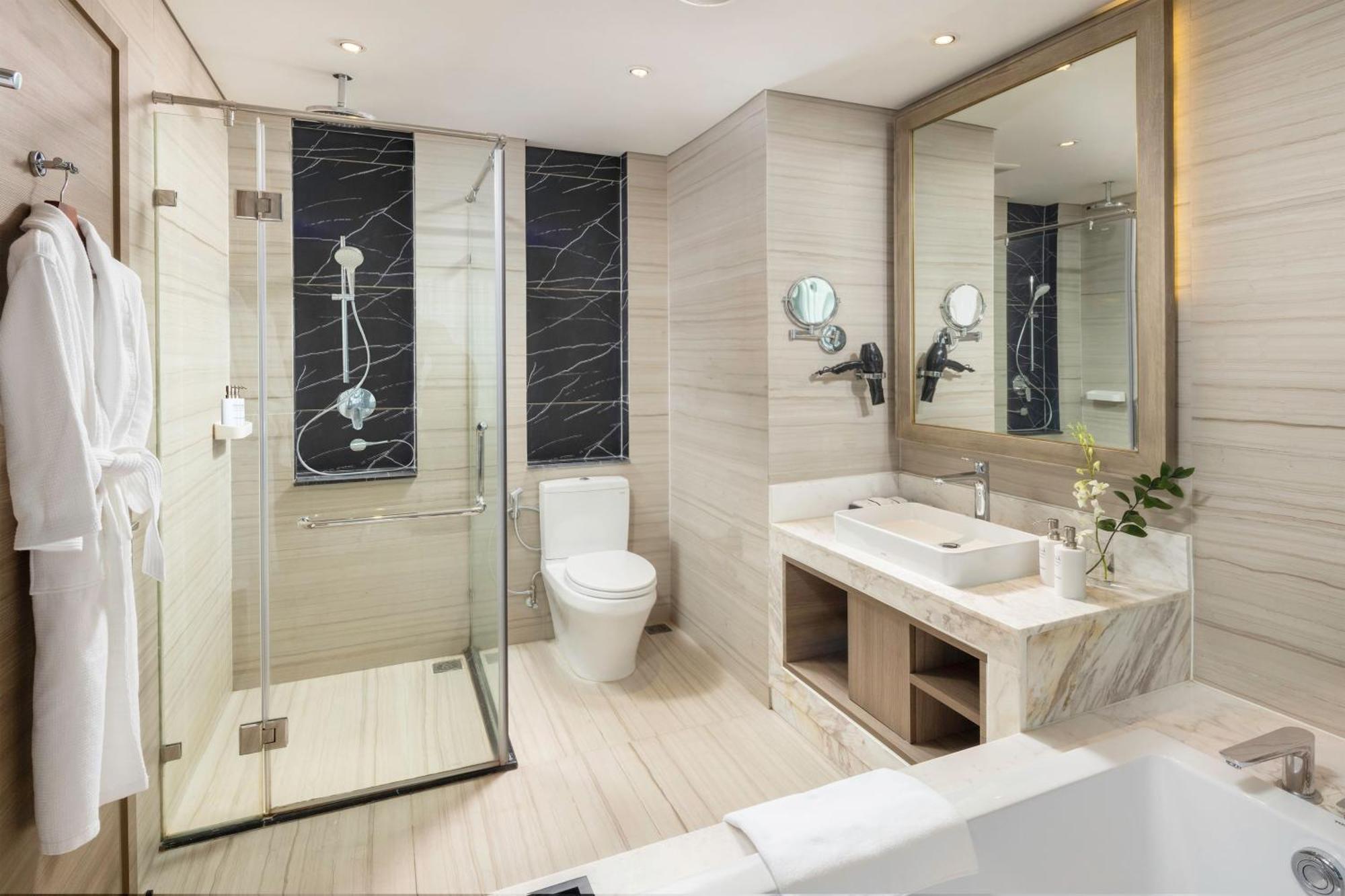 The Level Suite - Complimentary Executive Lounge Access
