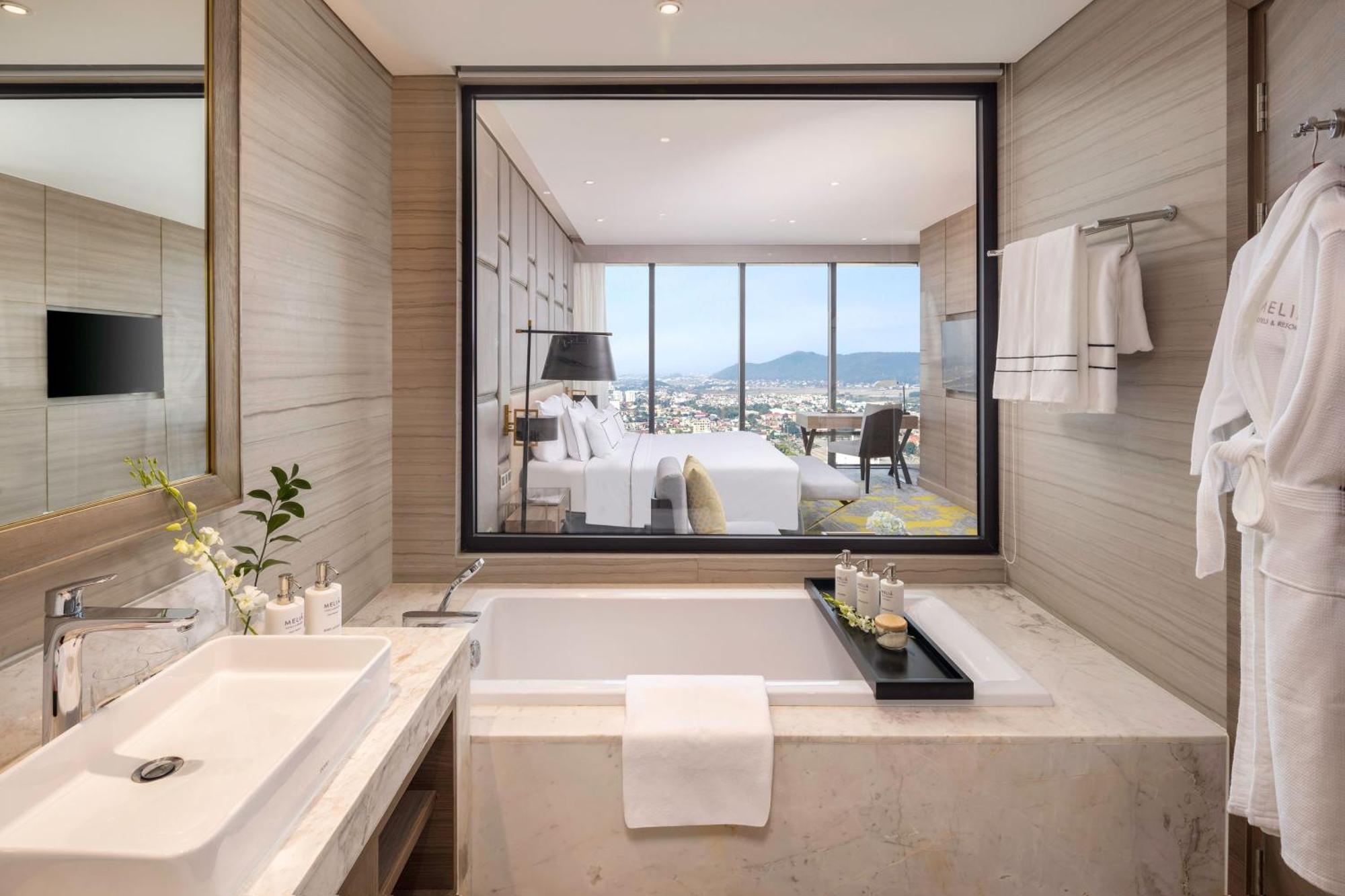 Premium Corner Room