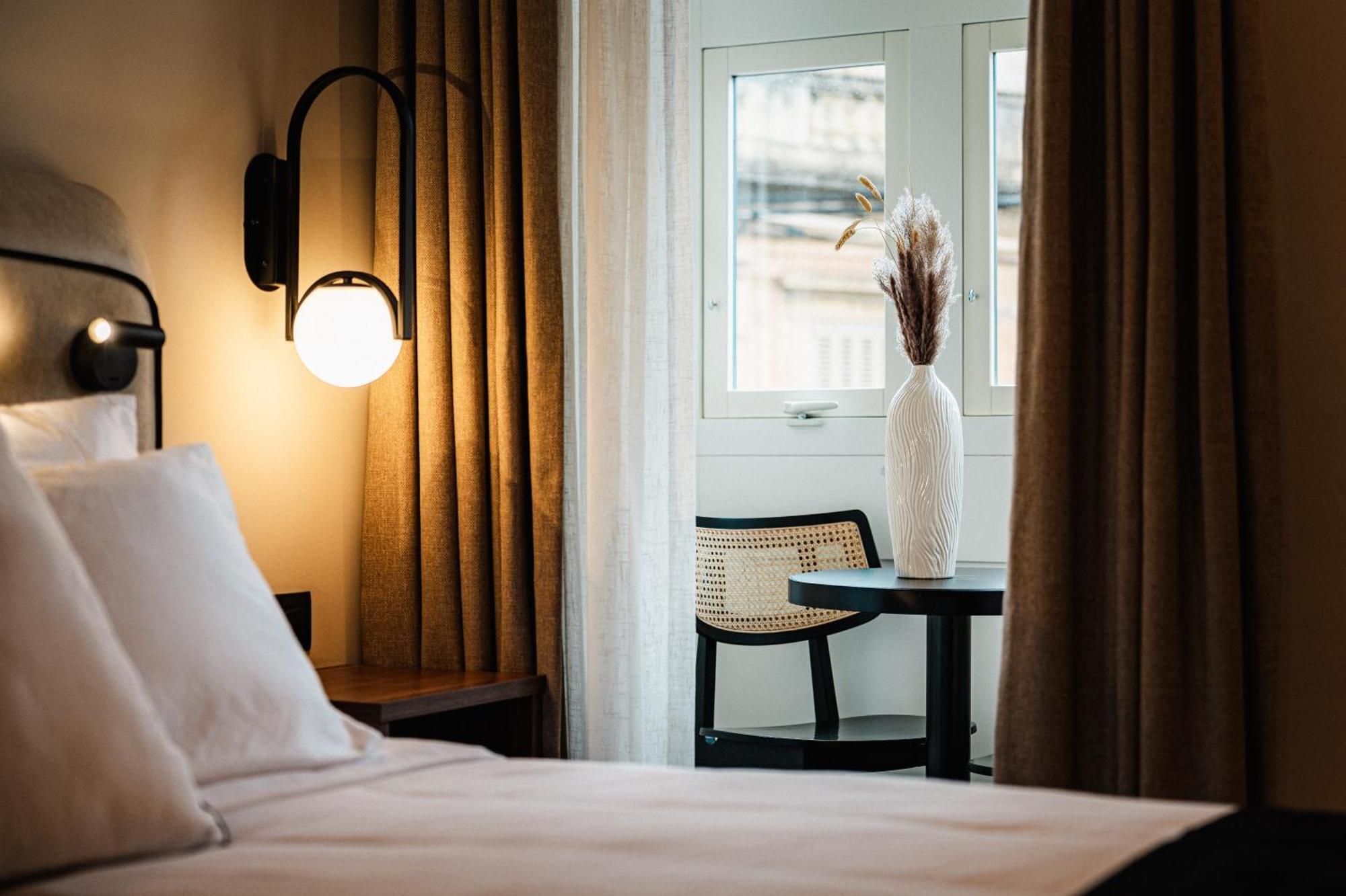Premium Room Lounge Access