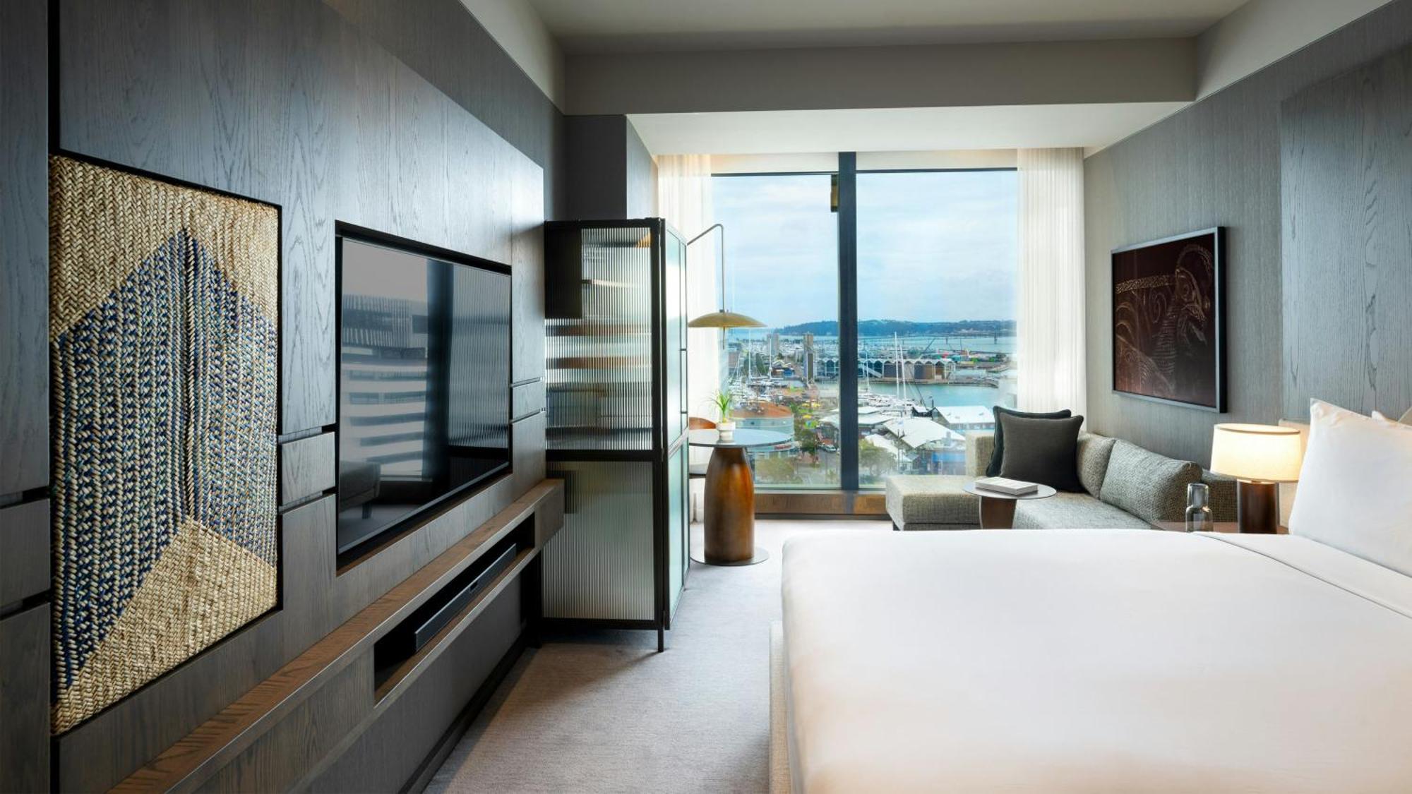 Classic King Room City View