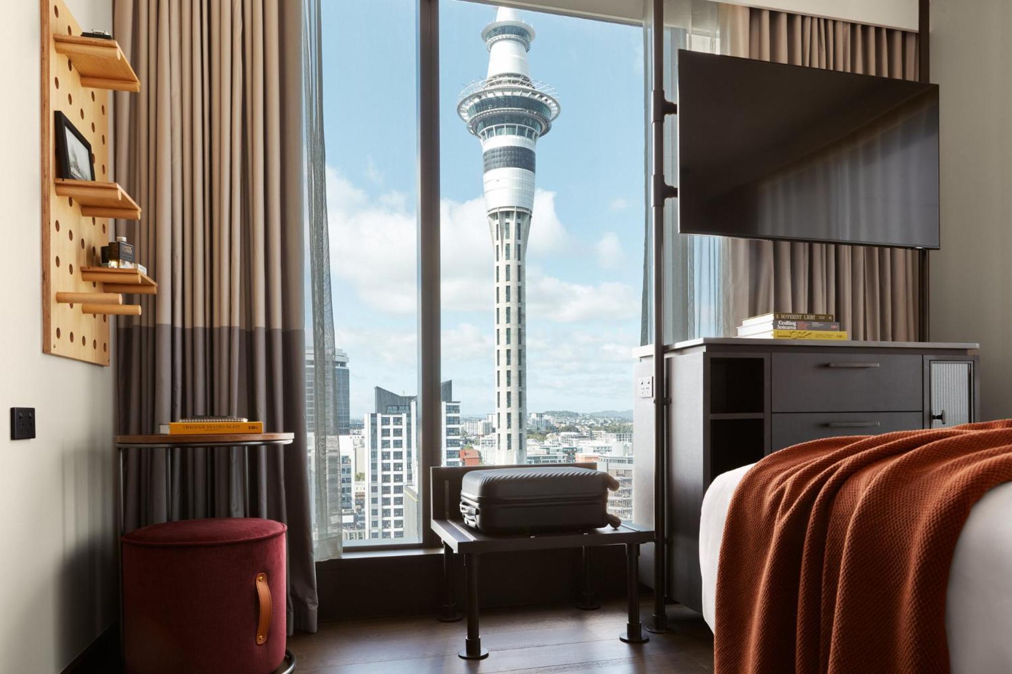 Standard Corner King Room Sky Tower View