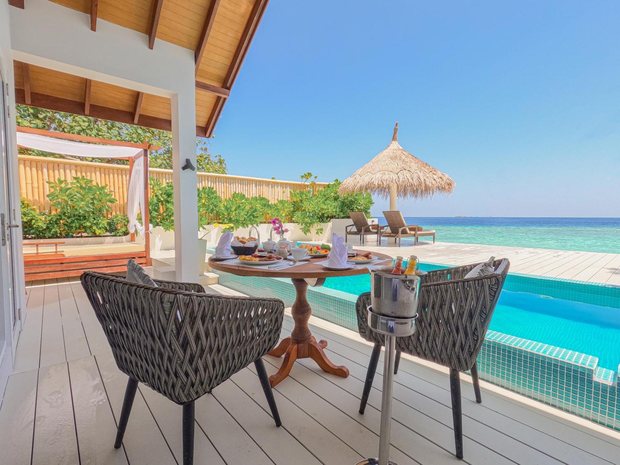 Sunrise Beach Pool Villa Premium All Inclusive