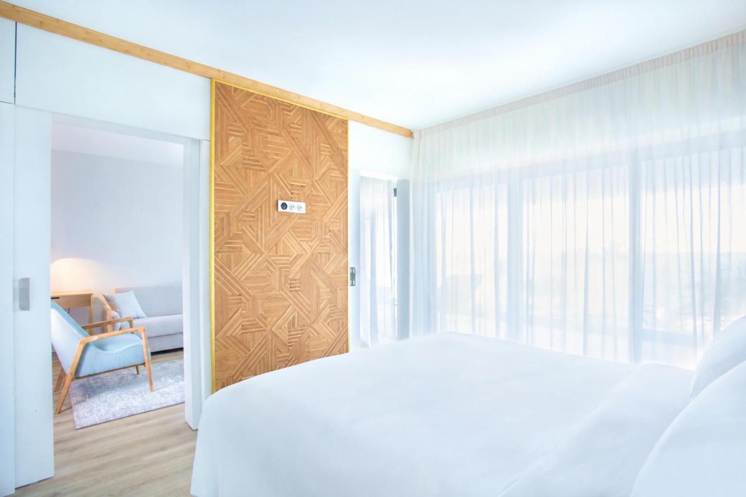 One-Bedroom Suite Terrace