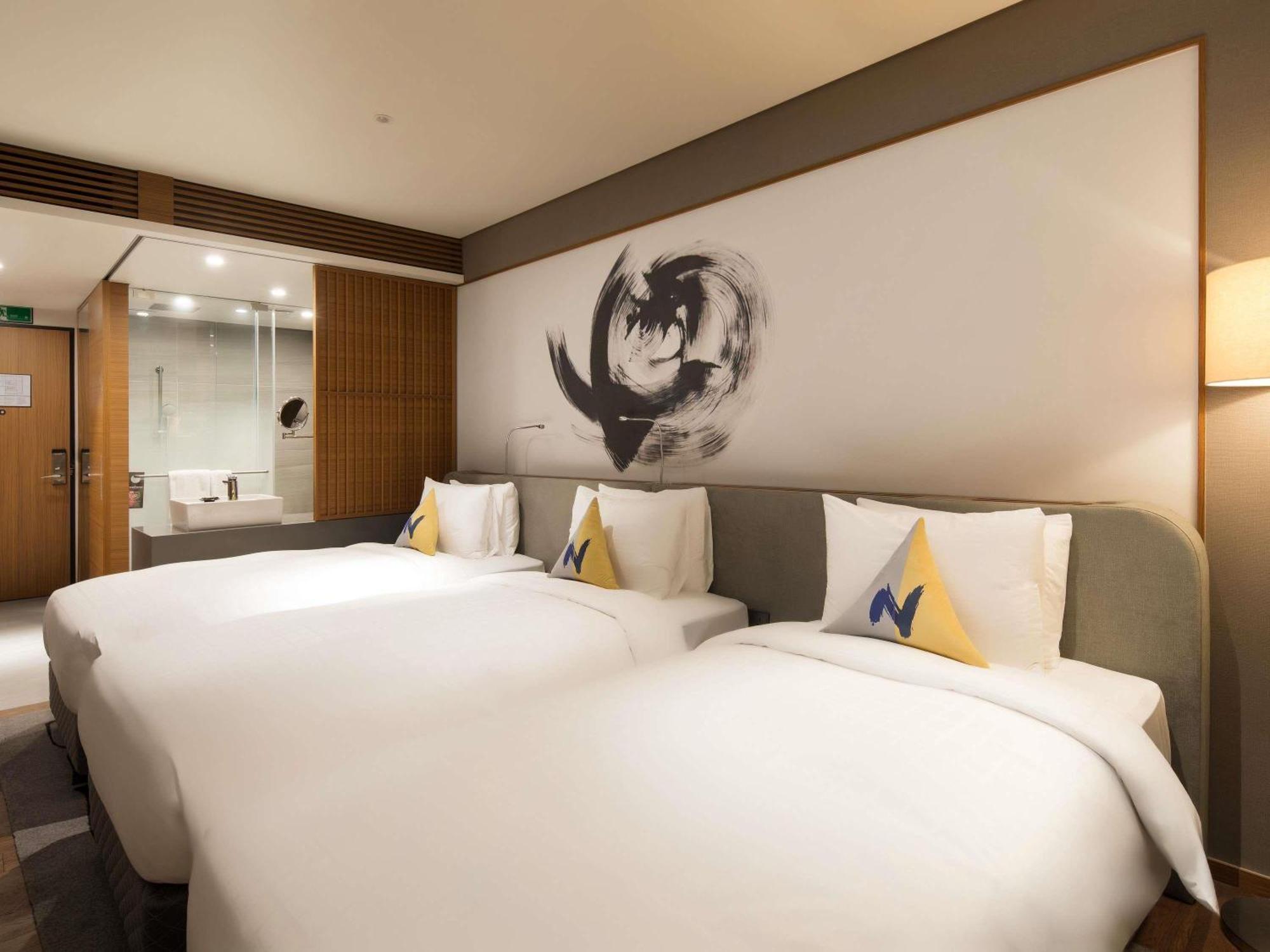 Superior Triple Room Three Single Beds