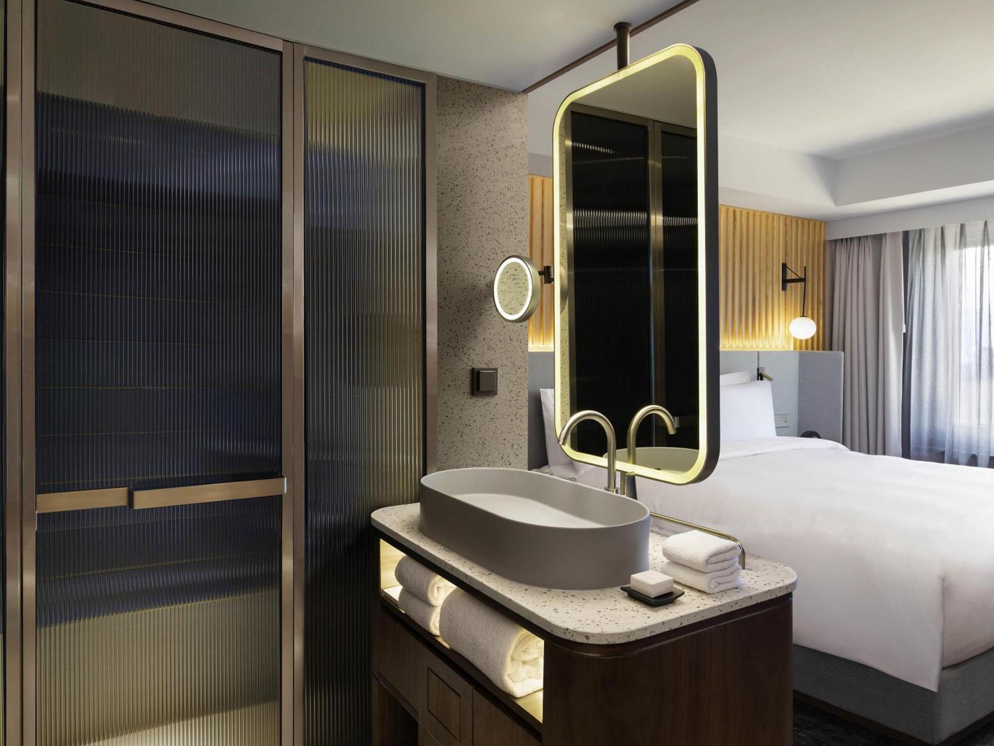 Signature King Room