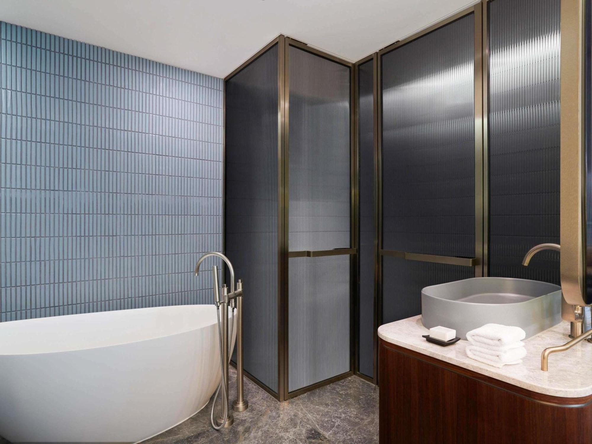 City King Suite