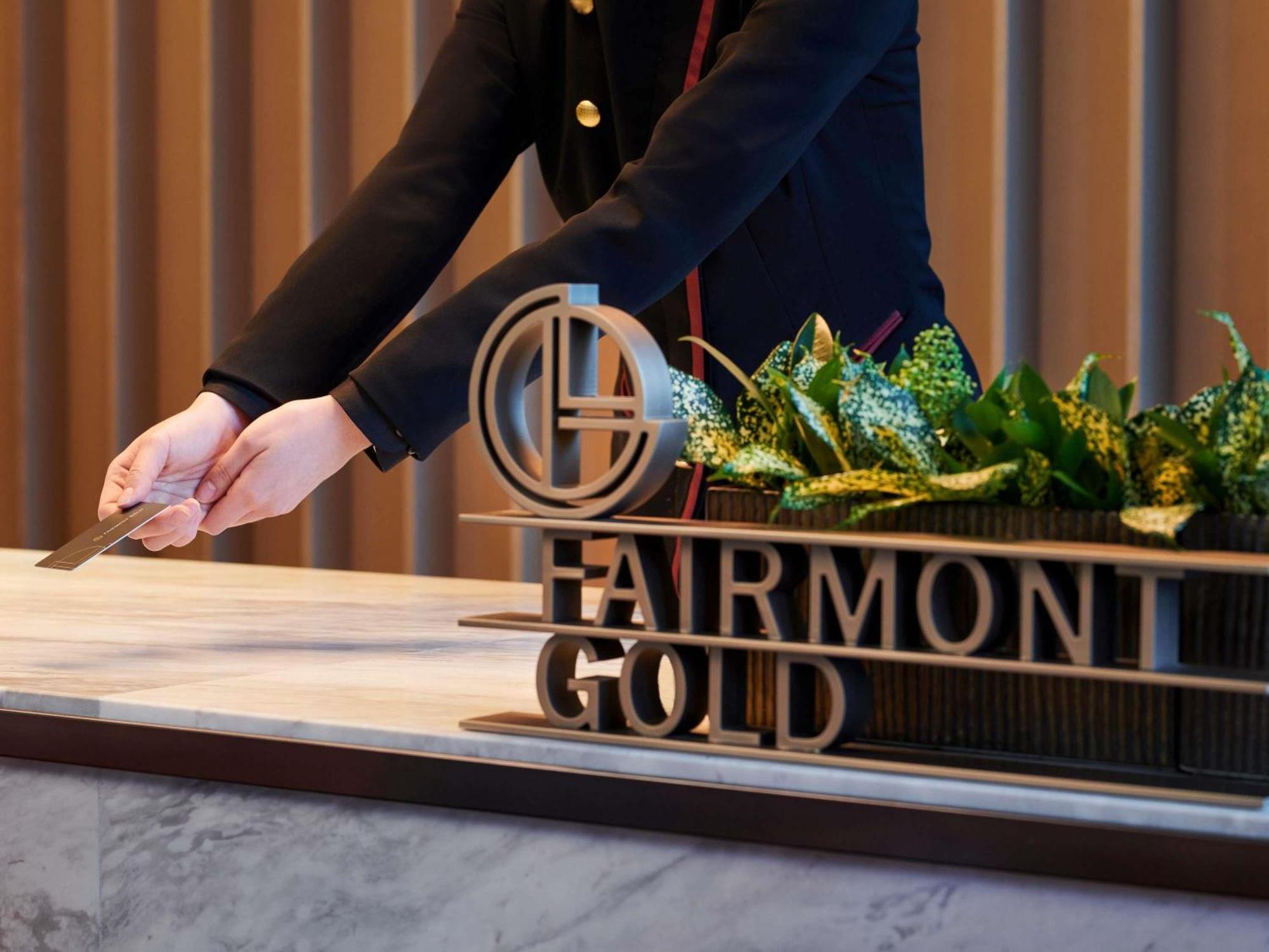 Fairmont Gold King Room