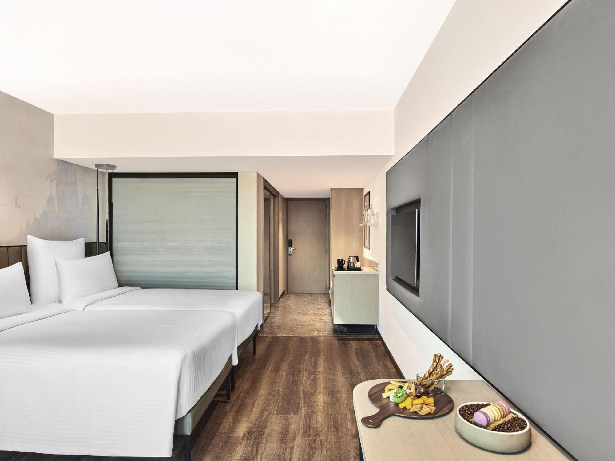 Standard Twin Room 11 Happy Hours from 5pm to 7 pm on select beverages on Spa on select packages Laundry Food & Soft Beverages