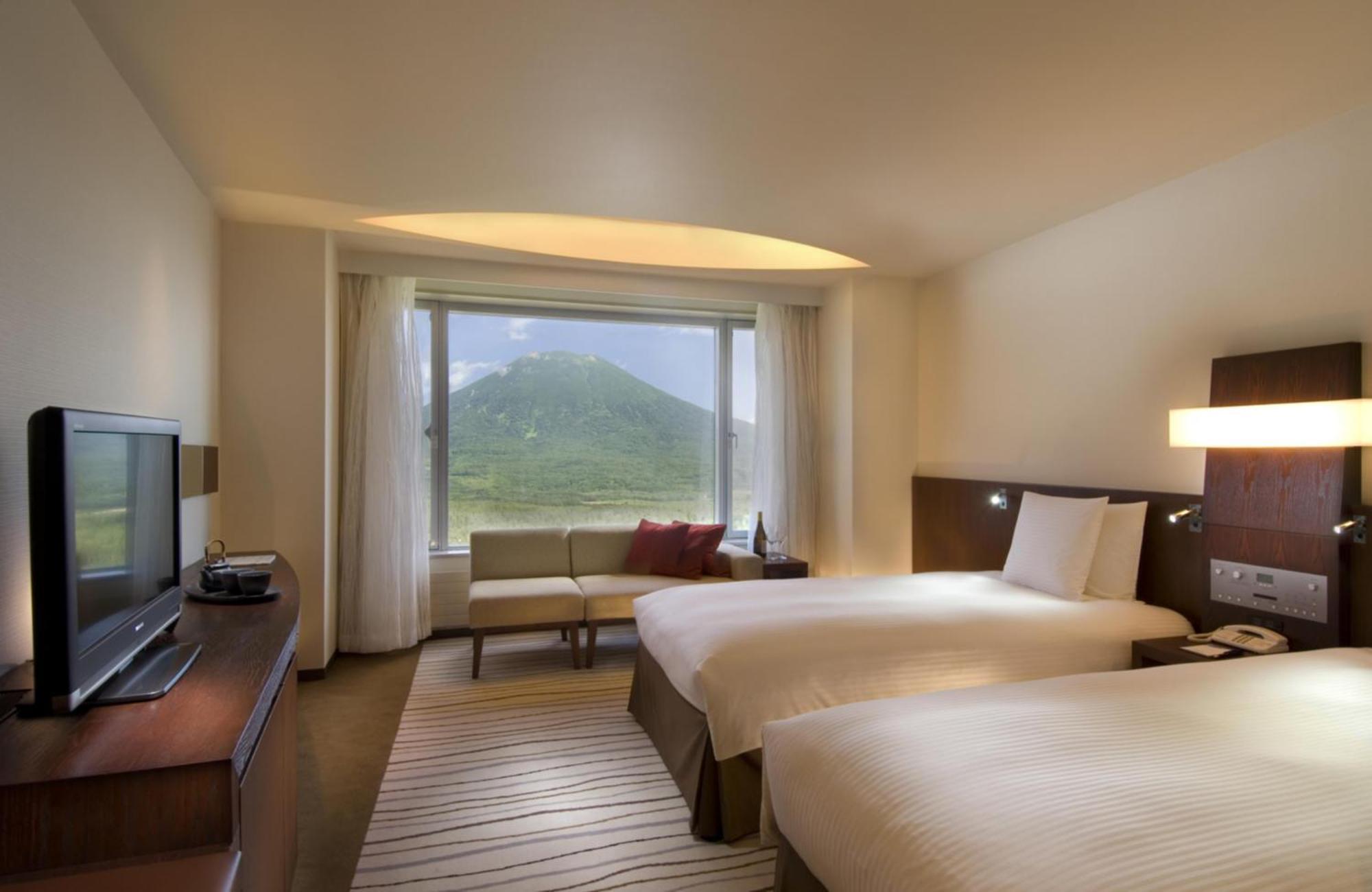 Deluxe Twin Room Mount Yotei View