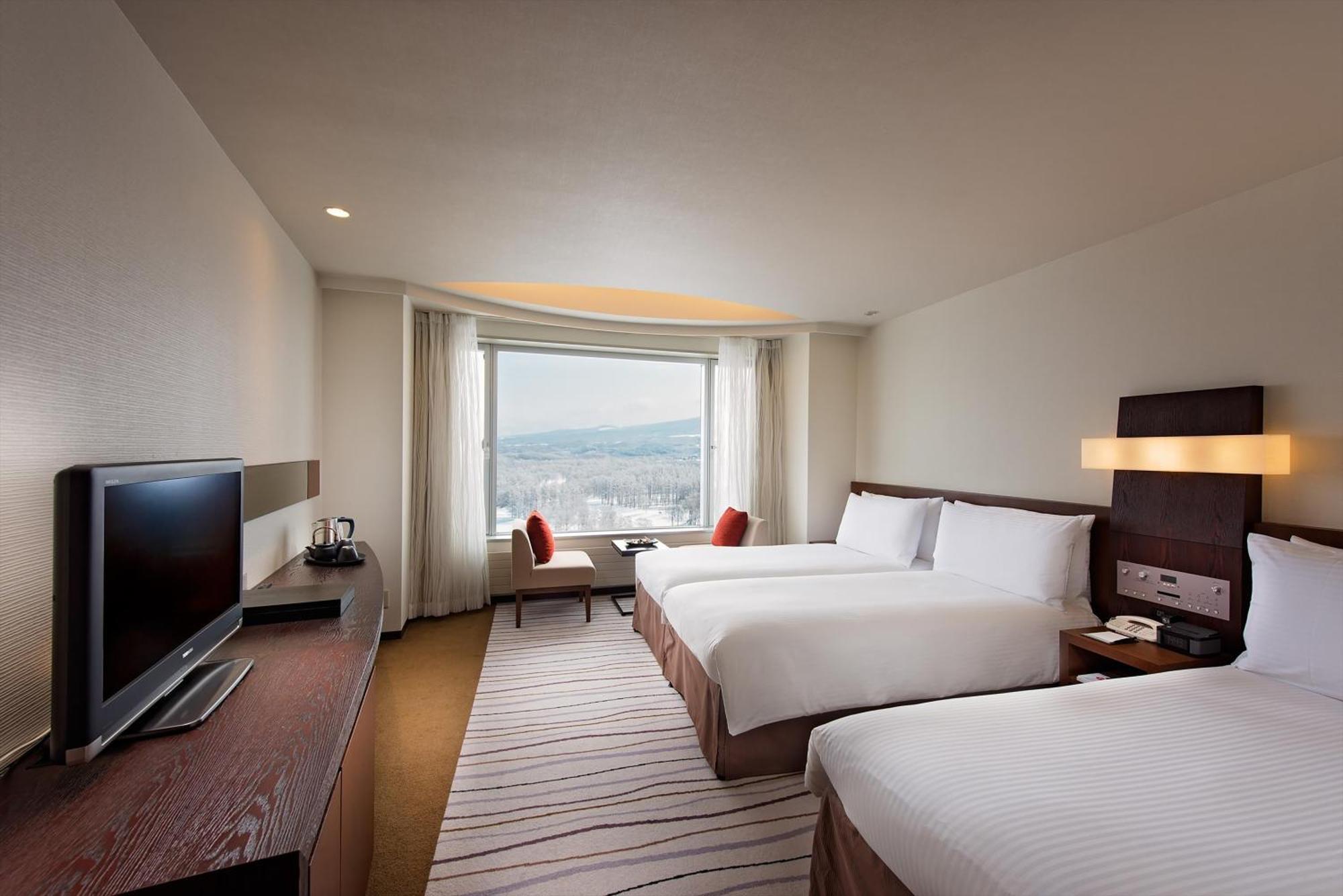 Deluxe Family Twin Room