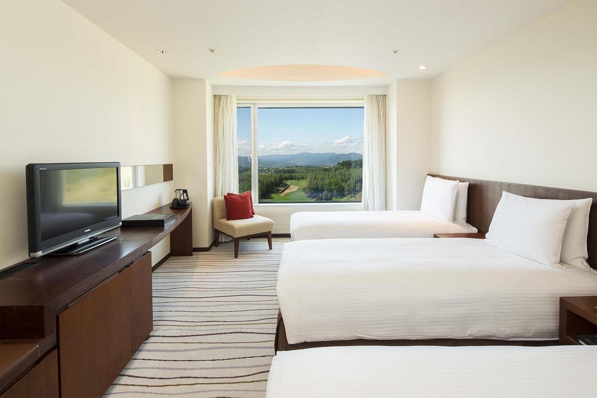 Deluxe Family Twin Room
