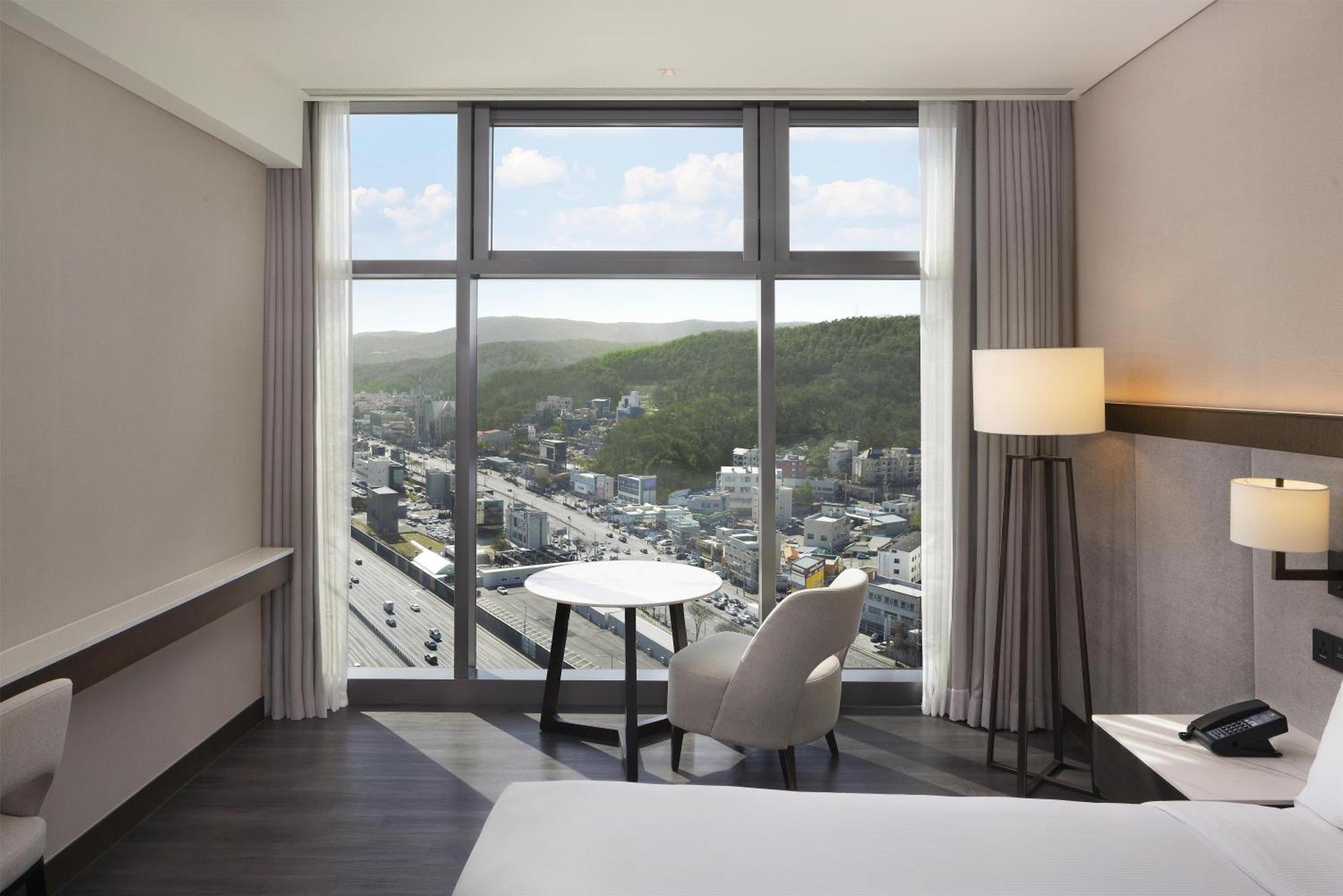 King Guest Room