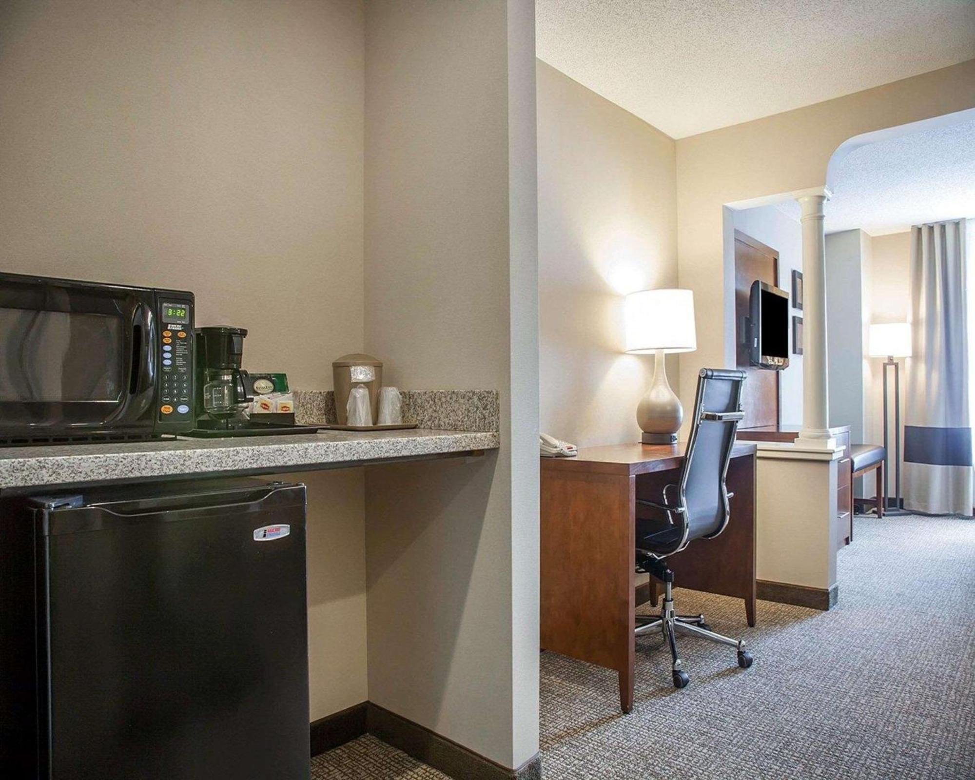 King Suite with Sofa Bed - Non-Smoking