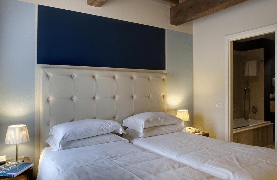 Classic Double Room,213697904:JPEG