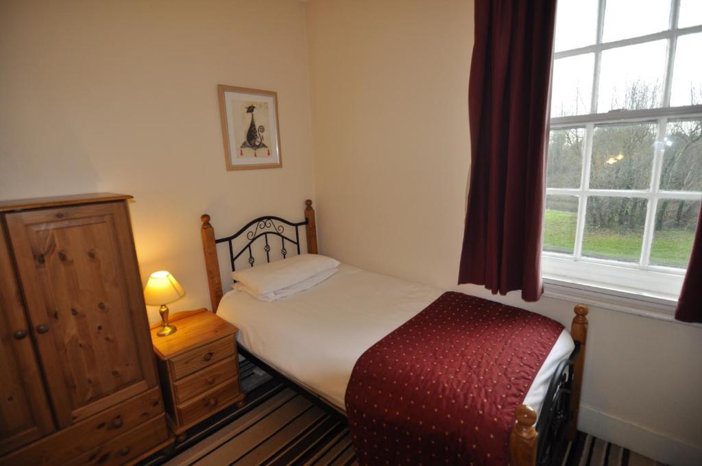 Single Room,1580692295:JPEG
