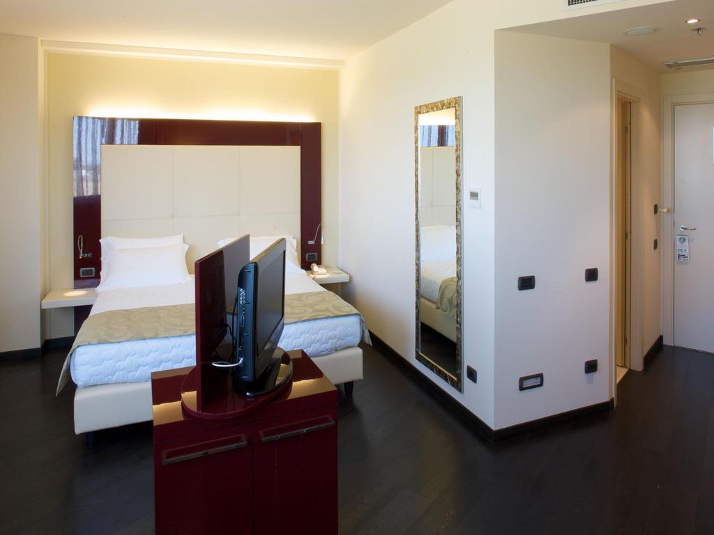 Junior King Suite,250812381:JPEG