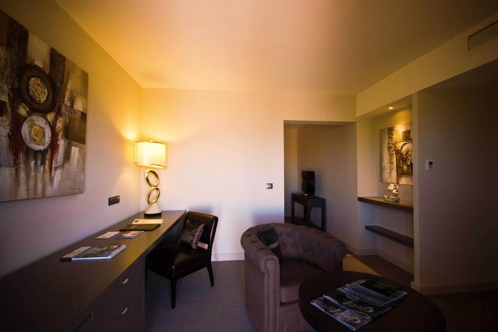 Comfort Suite,699295728:JPEG