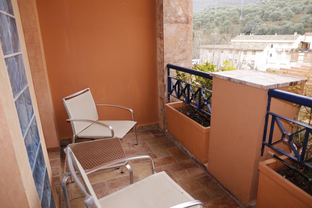 Habitación Doble Superior con terraza y acceso al spa