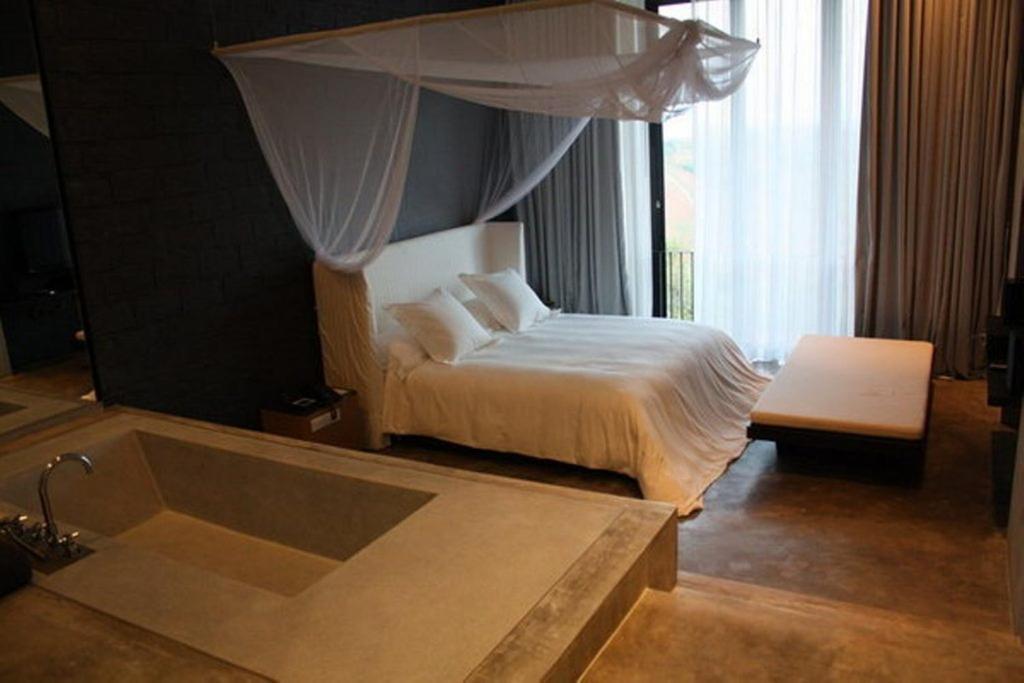 Deluxe Balcony