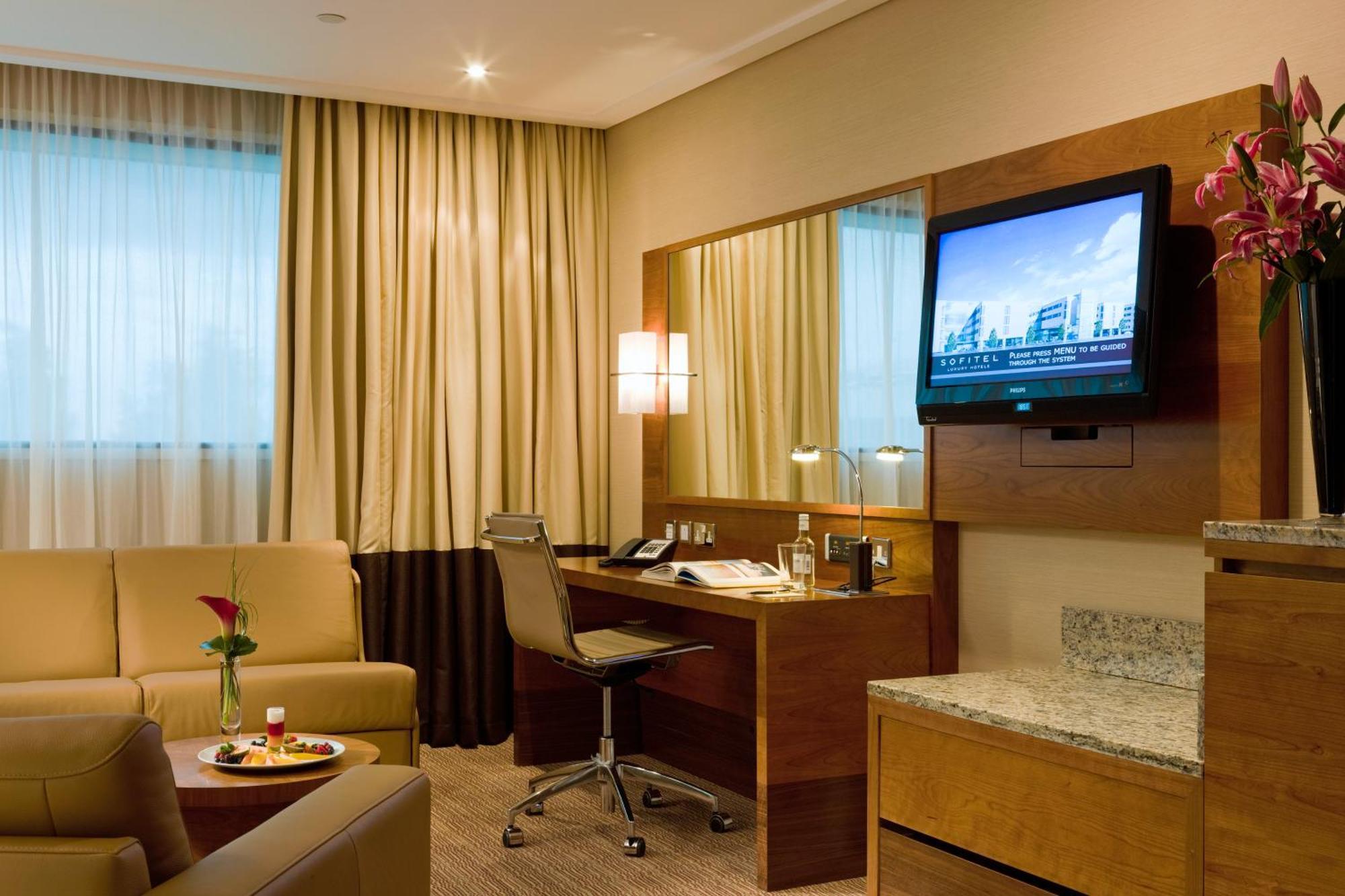 One-Bedroom Prestige Suite Lounge Access,1716998945:JPEG