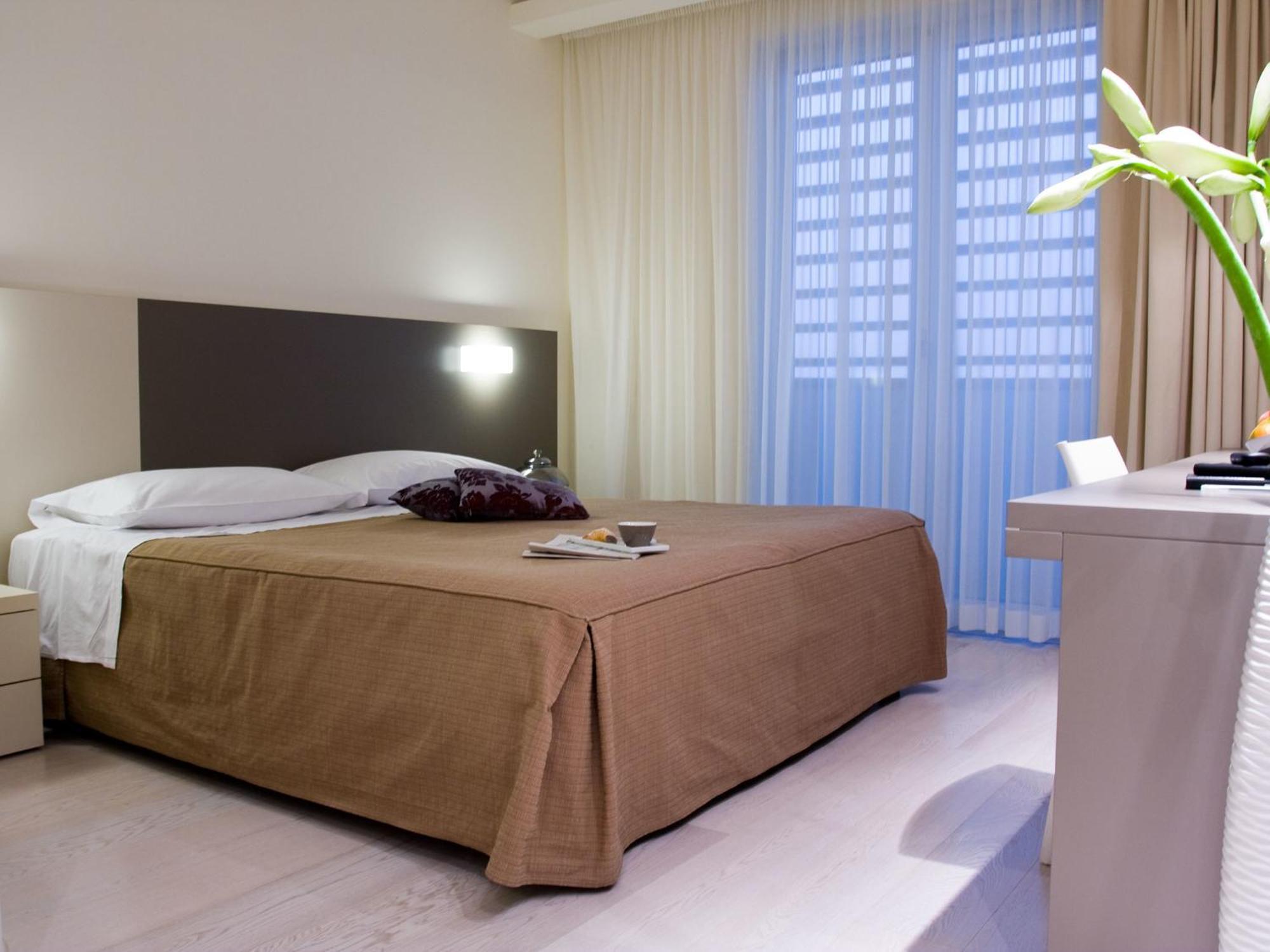 Superior Double or Twin Room for Single Use
