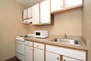 1 Queen Bed | Non-Smoking, Kitchen