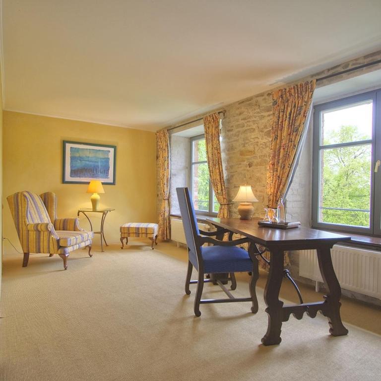 Double Room Castle