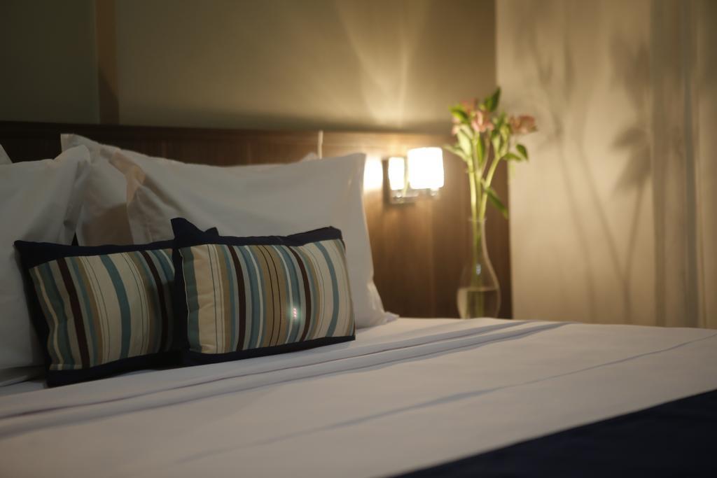 Deluxe Suite with Sea View