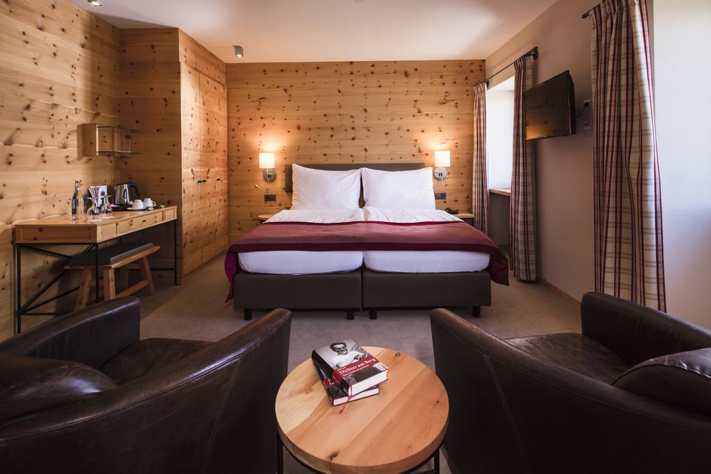Double Room with Mountain View