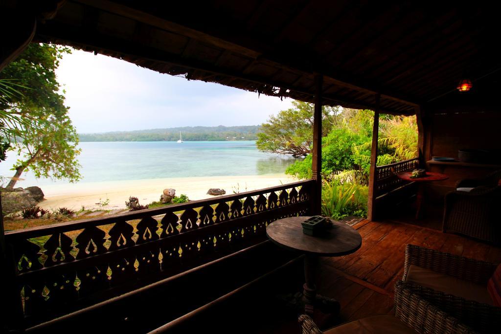 Villa - Beach Front