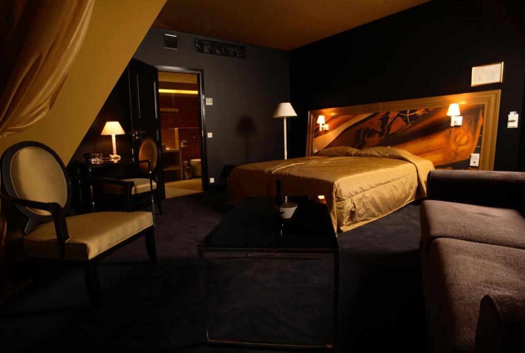 Modern Deluxe Room