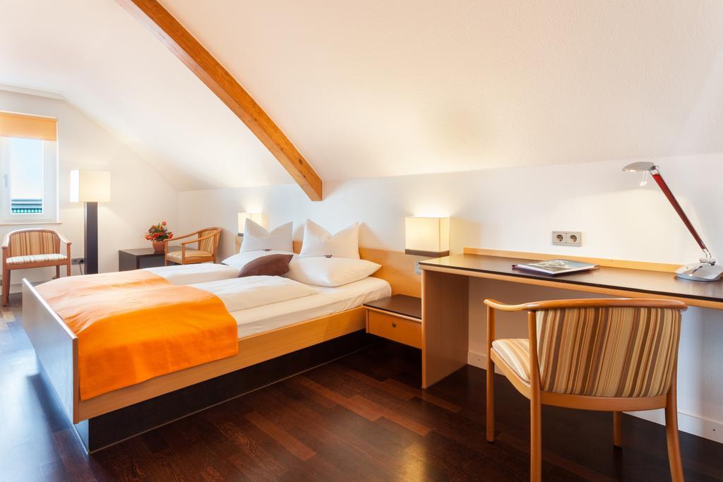 Superior Double Room,683742282:JPEG