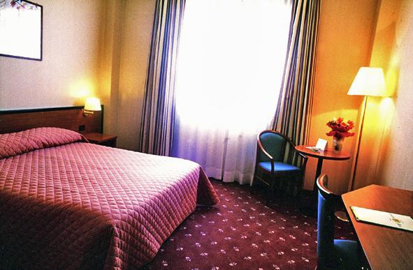 Double or Twin Room,687176559:JPEG