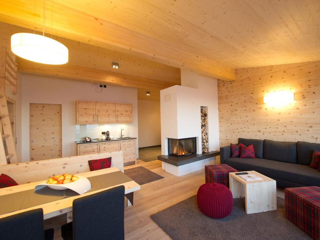Apartment auf 2 Ebenen mit 3 Schlafzimmern, Balkon und Bergblick