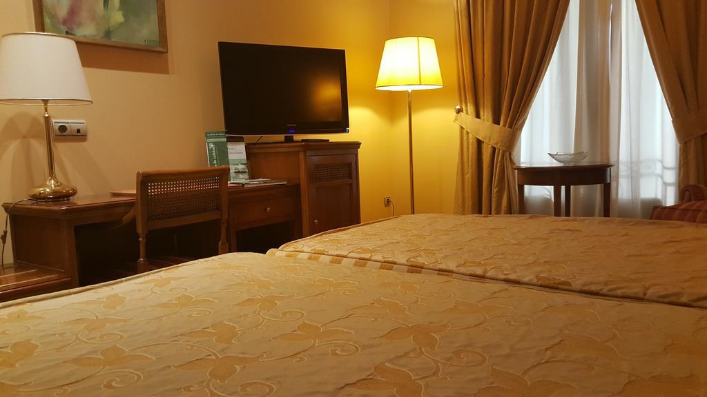 Double or Twin Room with Spa Access