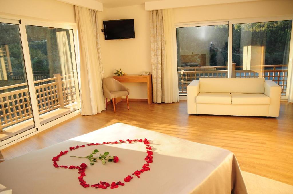 Suite With Romantic Package