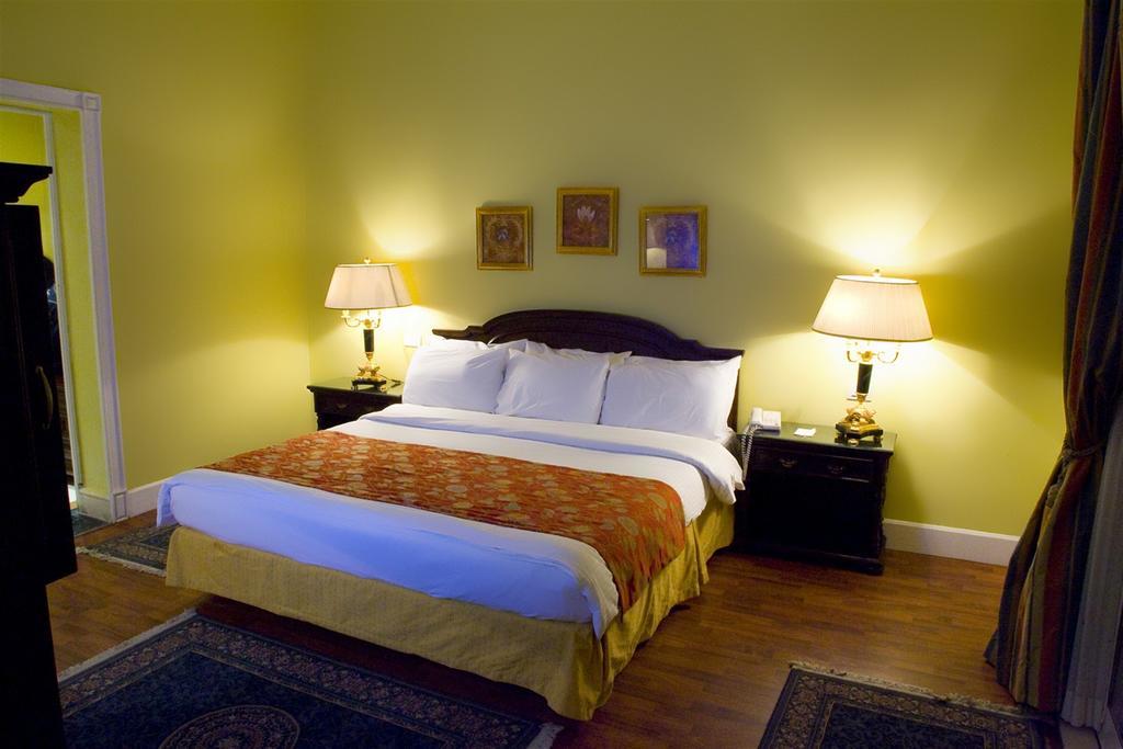 Junior Suite with Garden View