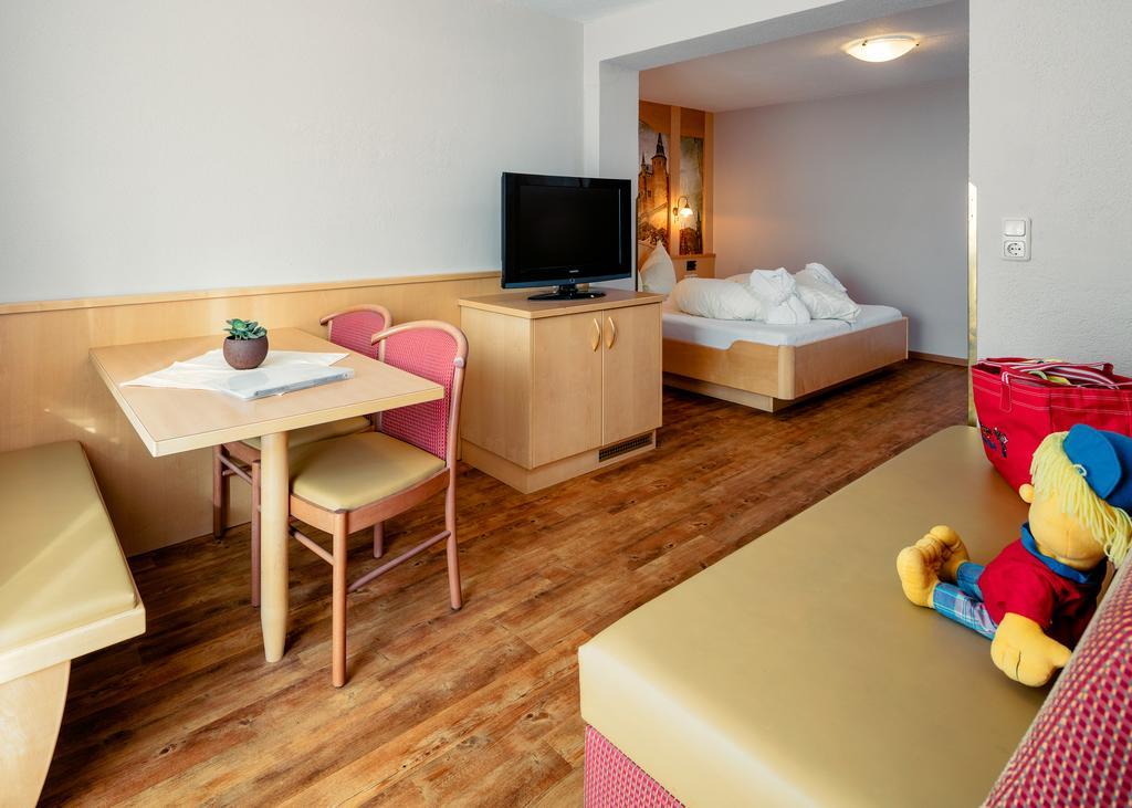 Family Suite,744177631:JPEG