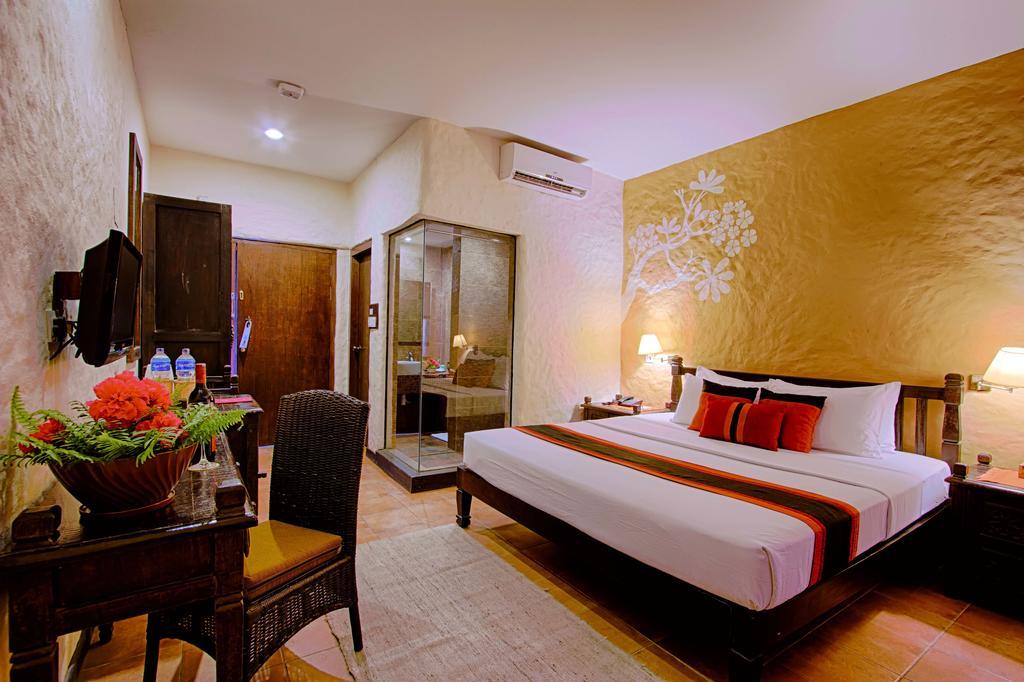 Superior Room with Balcony